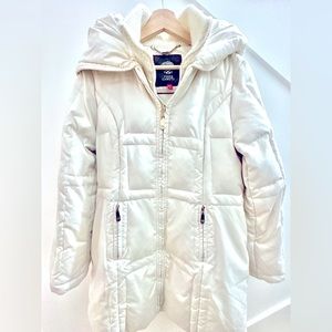 ⭐️Vince Camuto down jacket. Meghan Markle.